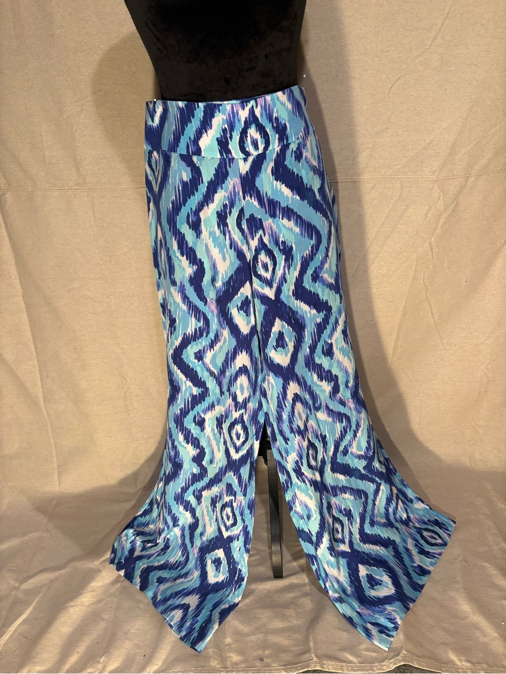 Lilly Pulitzer Blue and Aqua Ikat Wide Leg Pants.